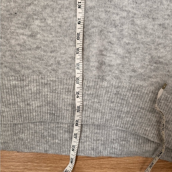 3/$30 - H&M Cozy Light Gray Women's Turtleneck Sweater - Picture 4 of 5